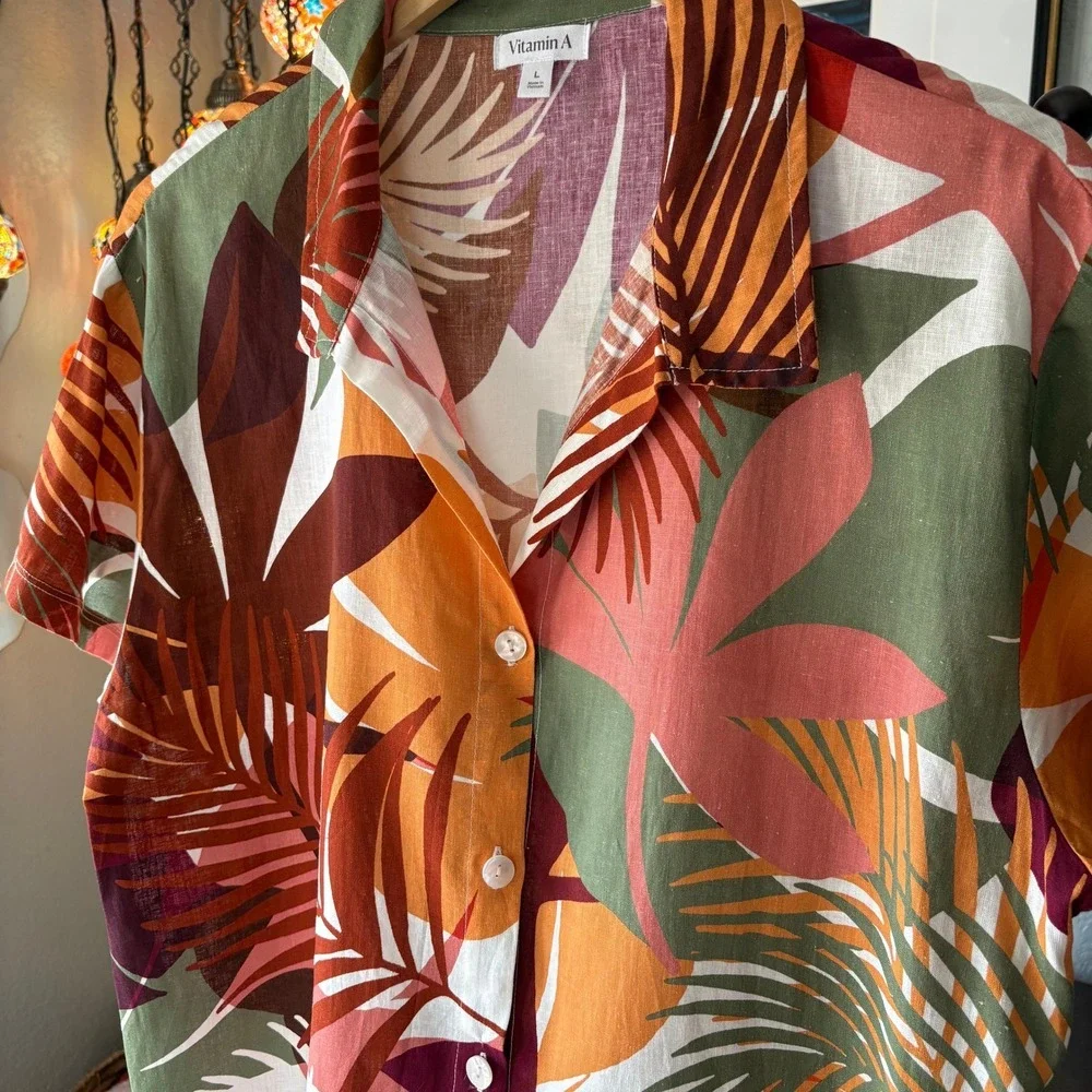 Vitamin A Tropical Linen Blend Button‎ Front Shirt Leafy Resort Aesthetic Size L